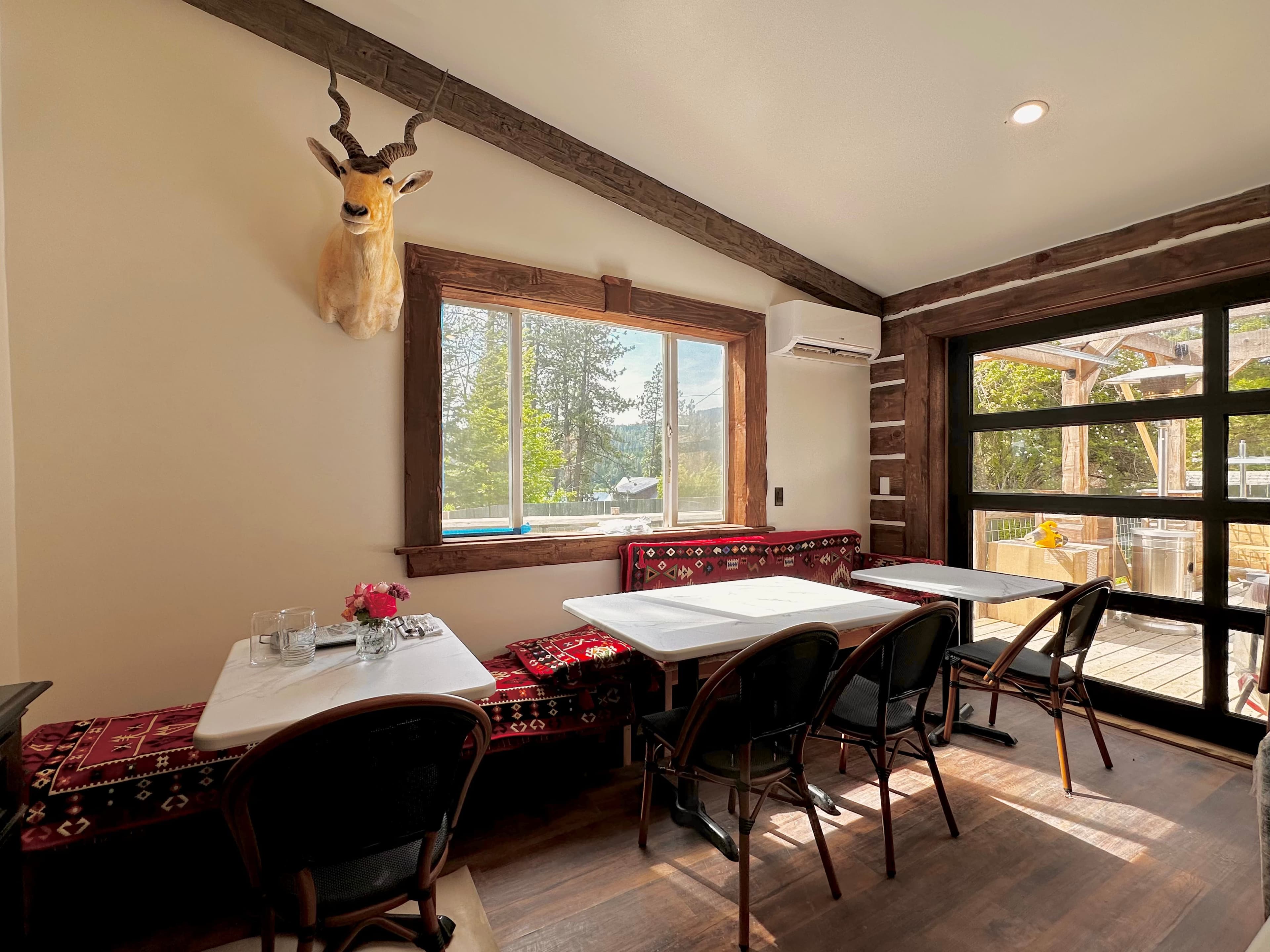 Lakefront access and Red's Tavern dining at Watson's Lakefront Resort