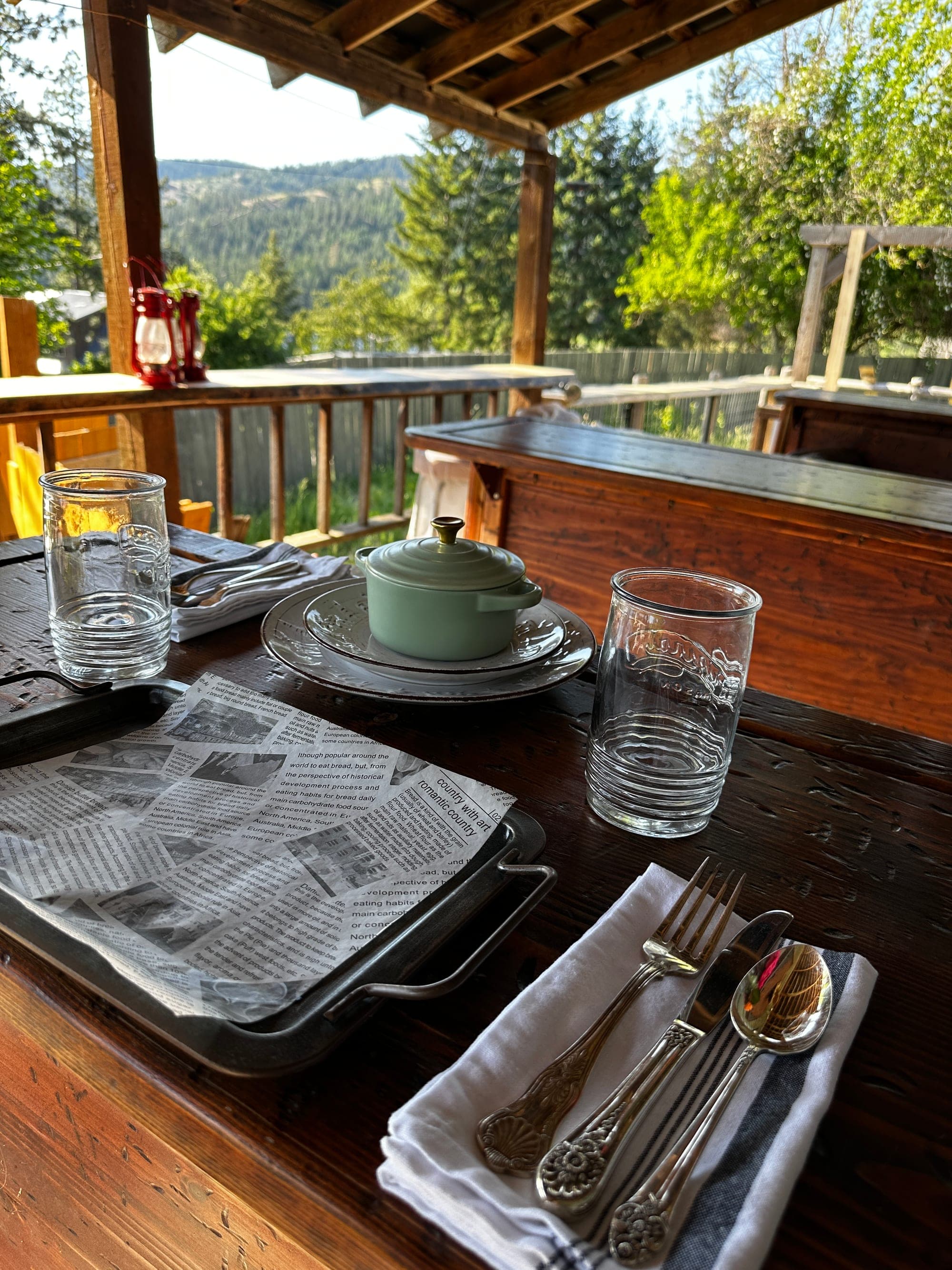 Lakefront property and meeting area at Watson's Lakefront Resort